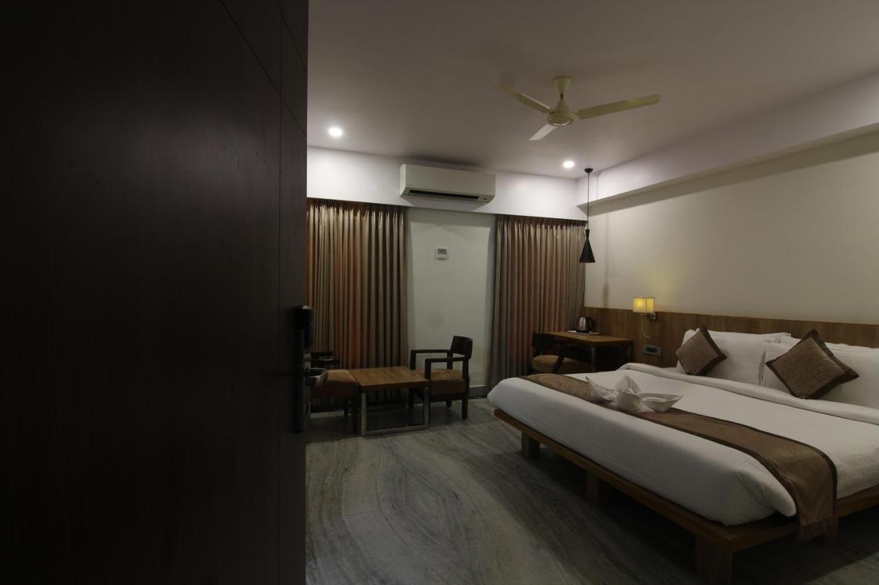 Treebo Seaesta Rk Beach فيساخاباتنام المظهر الخارجي الصورة