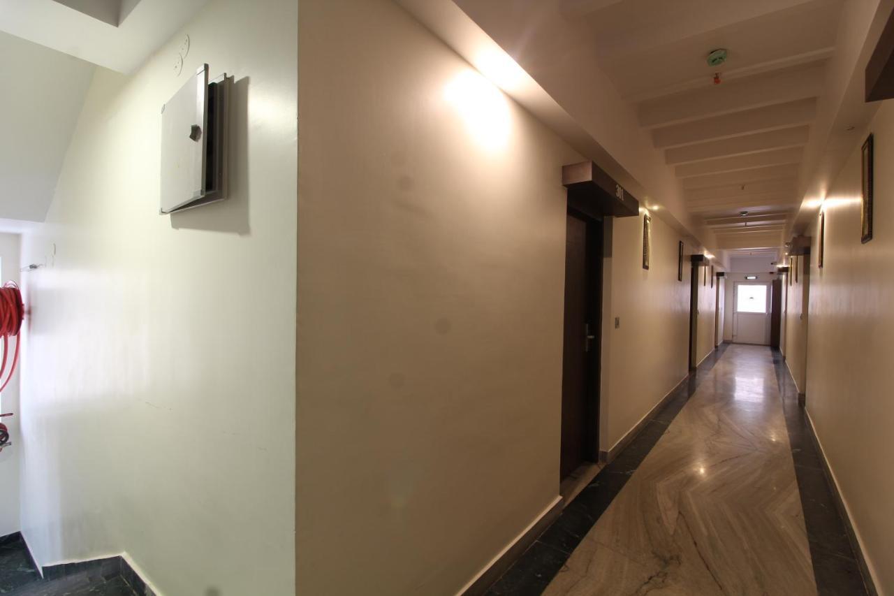 Treebo Seaesta Rk Beach فيساخاباتنام المظهر الخارجي الصورة
